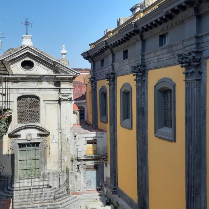 Sguardo Sul Duomo Apartment เนเปิลส์ ภายนอก รูปภาพ