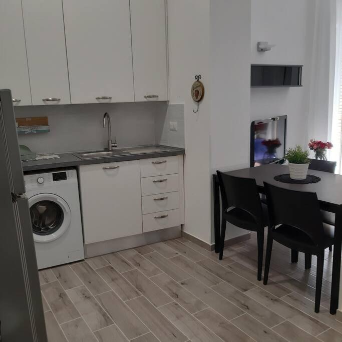 Sguardo Sul Duomo Apartment เนเปิลส์ ภายนอก รูปภาพ